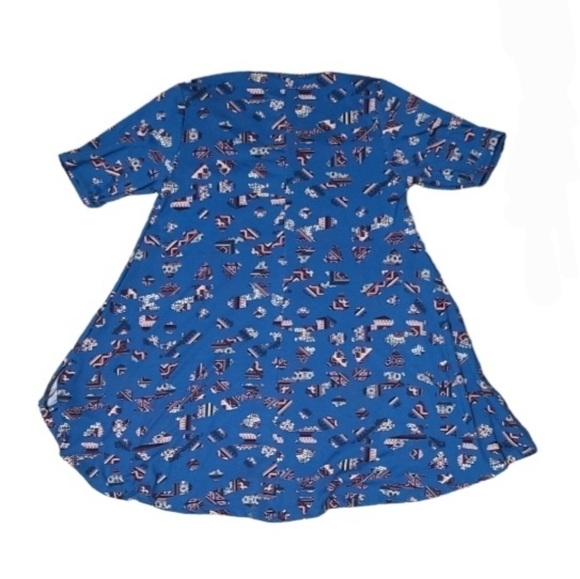 LuLaRoe Perfect Tee Crew Neck with Box Cuts On Sides and Geo Metric Design NWT - Picture 2 of 4